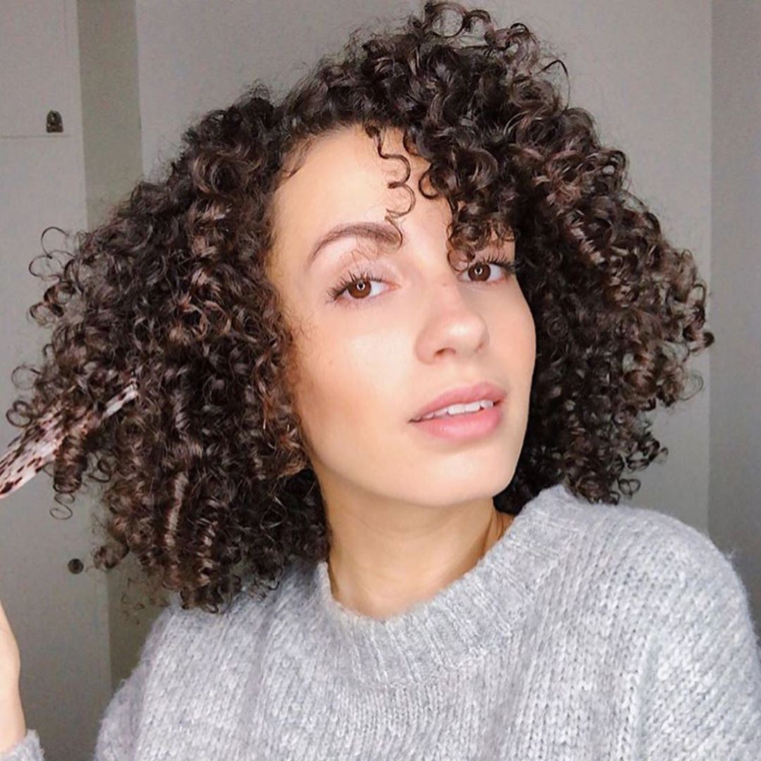 Sofia Hassani @curlsfirst using Only Curls Black Speckle Afro Comb